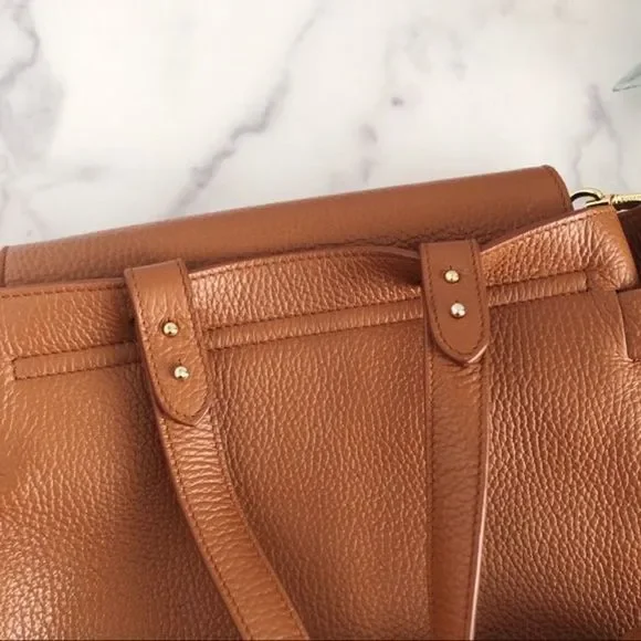 Cuyana Leather Backpack Caramel - Picture 5 of 14